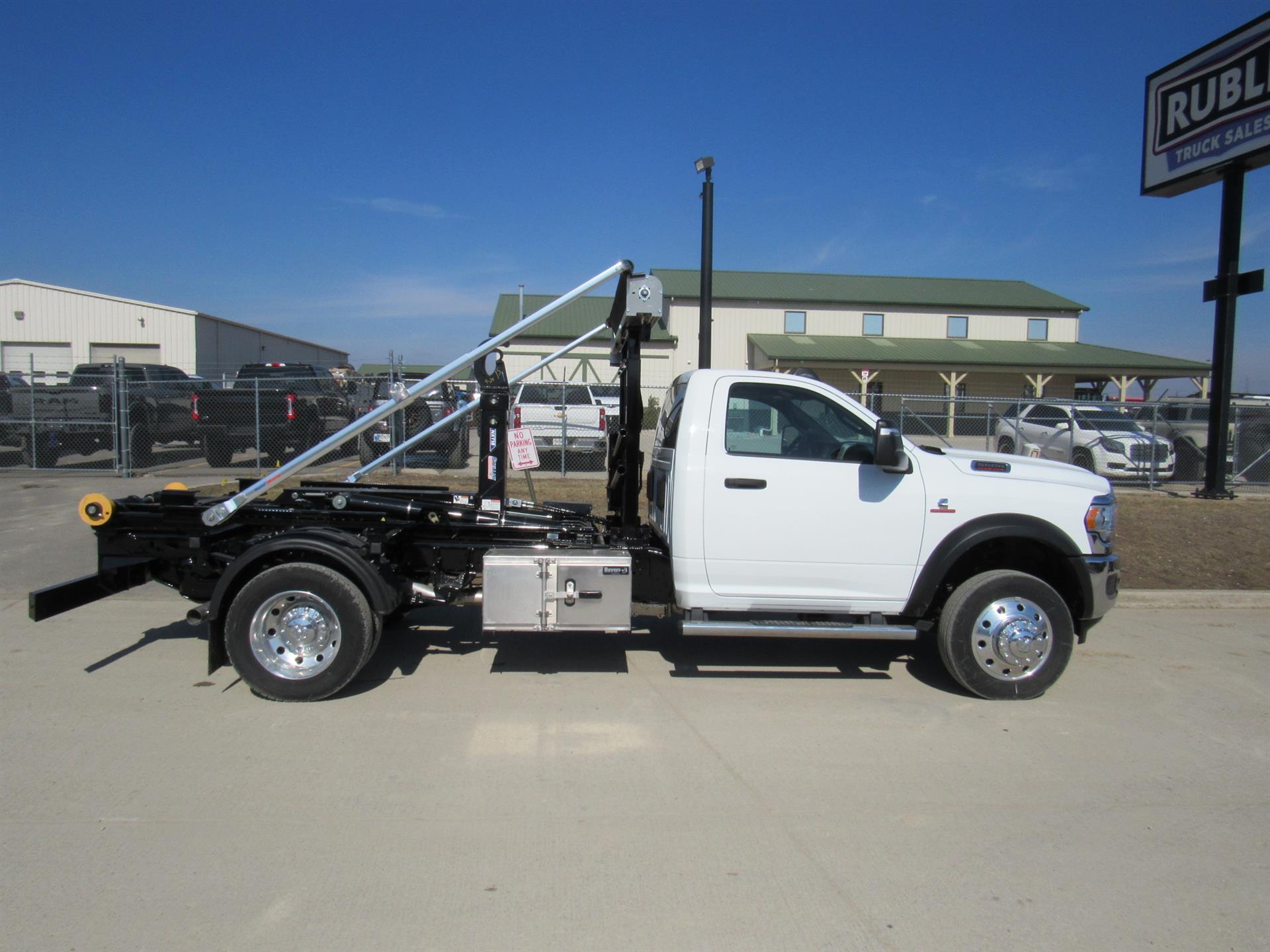 2024 Dodge 5500 4X4