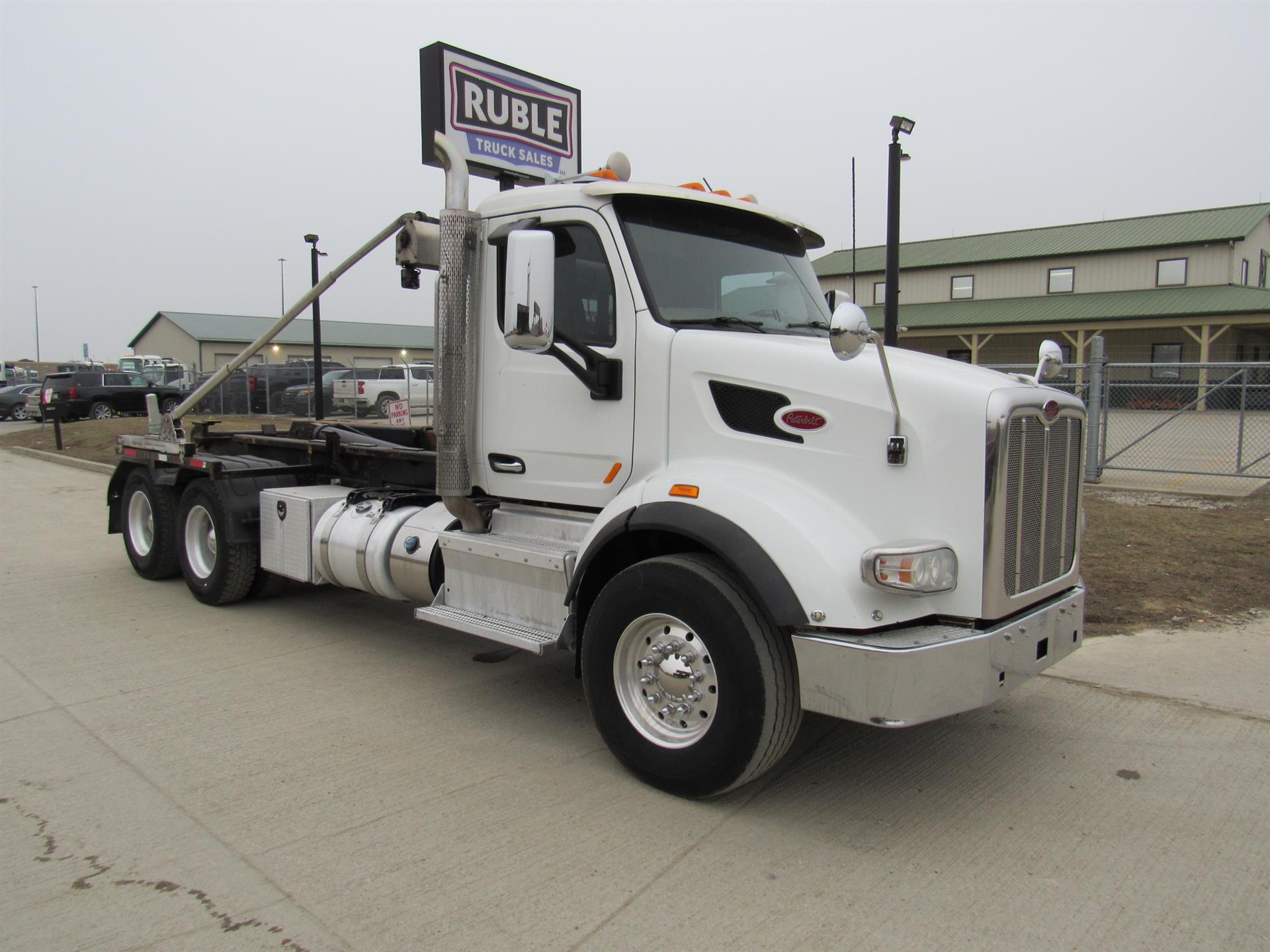 2015 Peterbilt 567