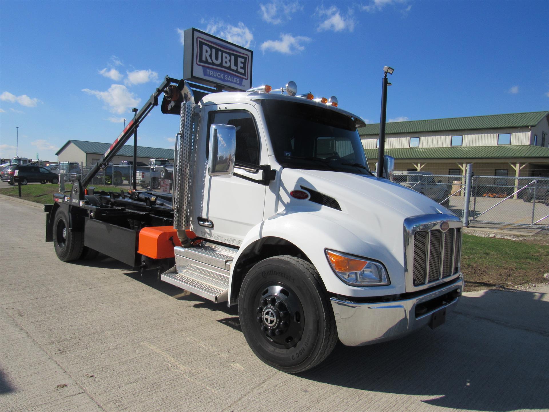 2025 Peterbilt 537