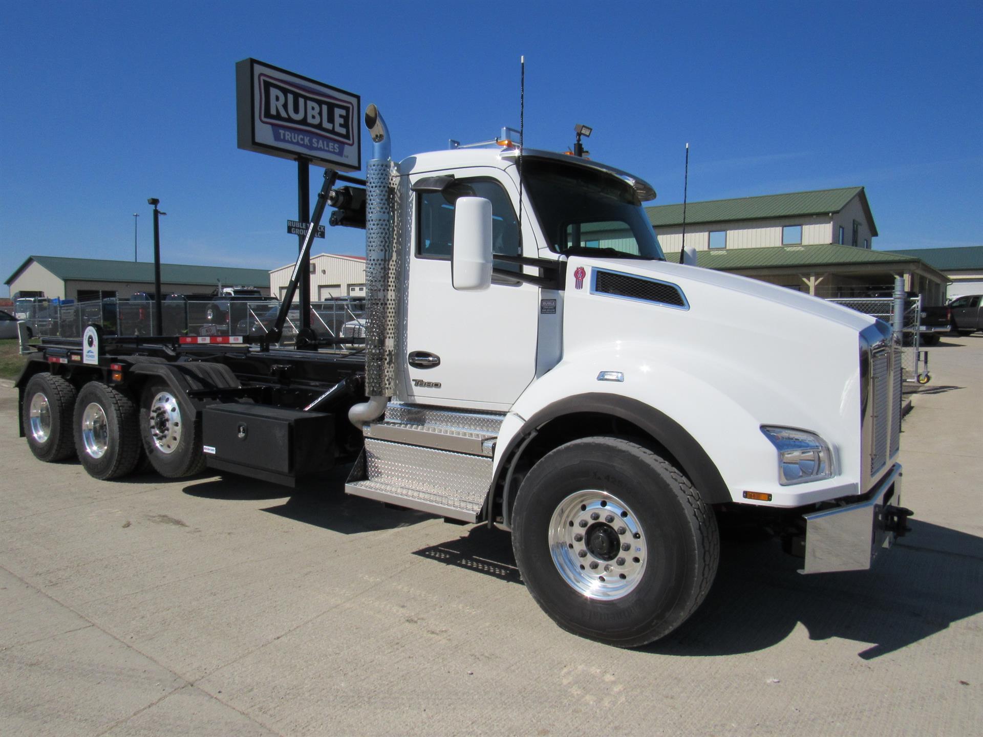 2026 Kenworth T880