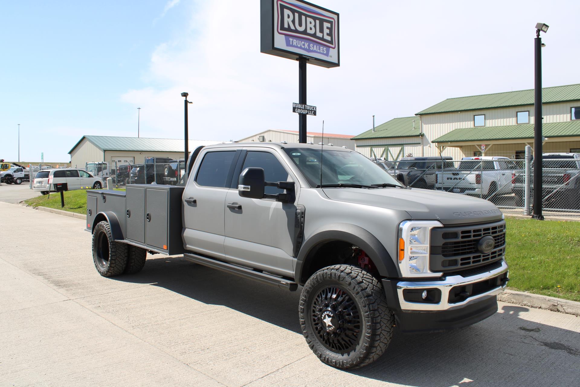 2023 Ford F-550 XLT