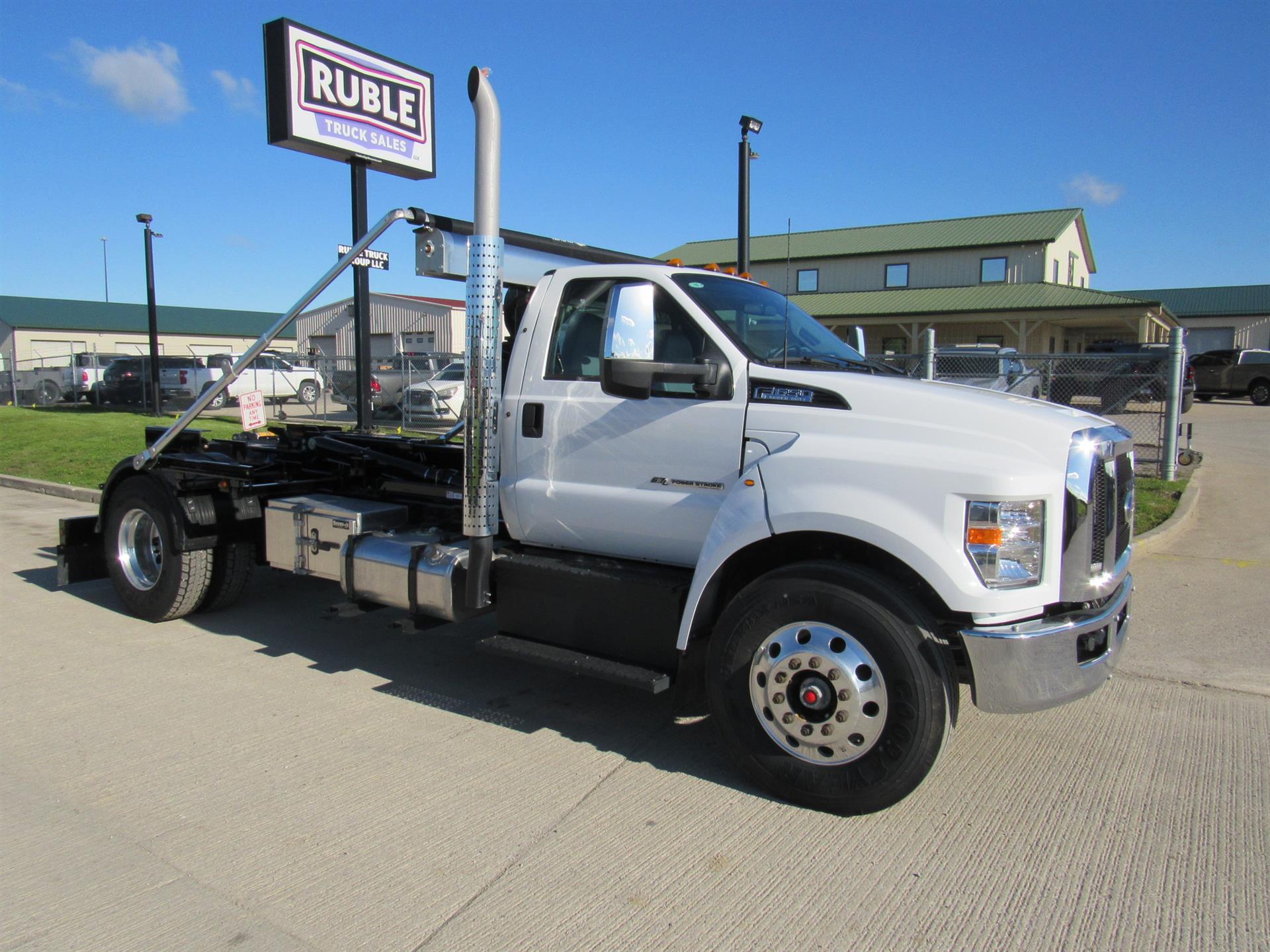 2025 Ford F650