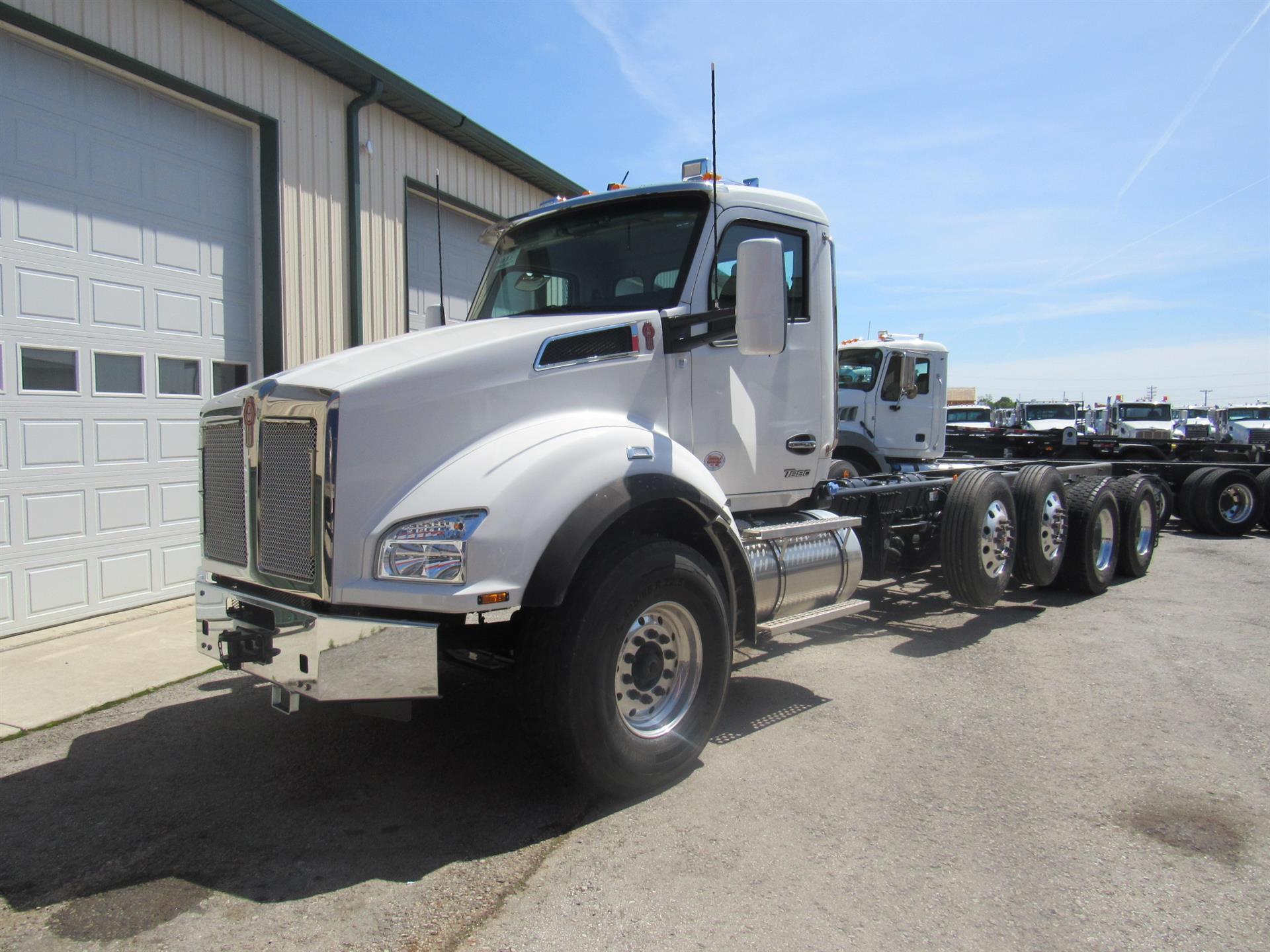 2026 Kenworth T880