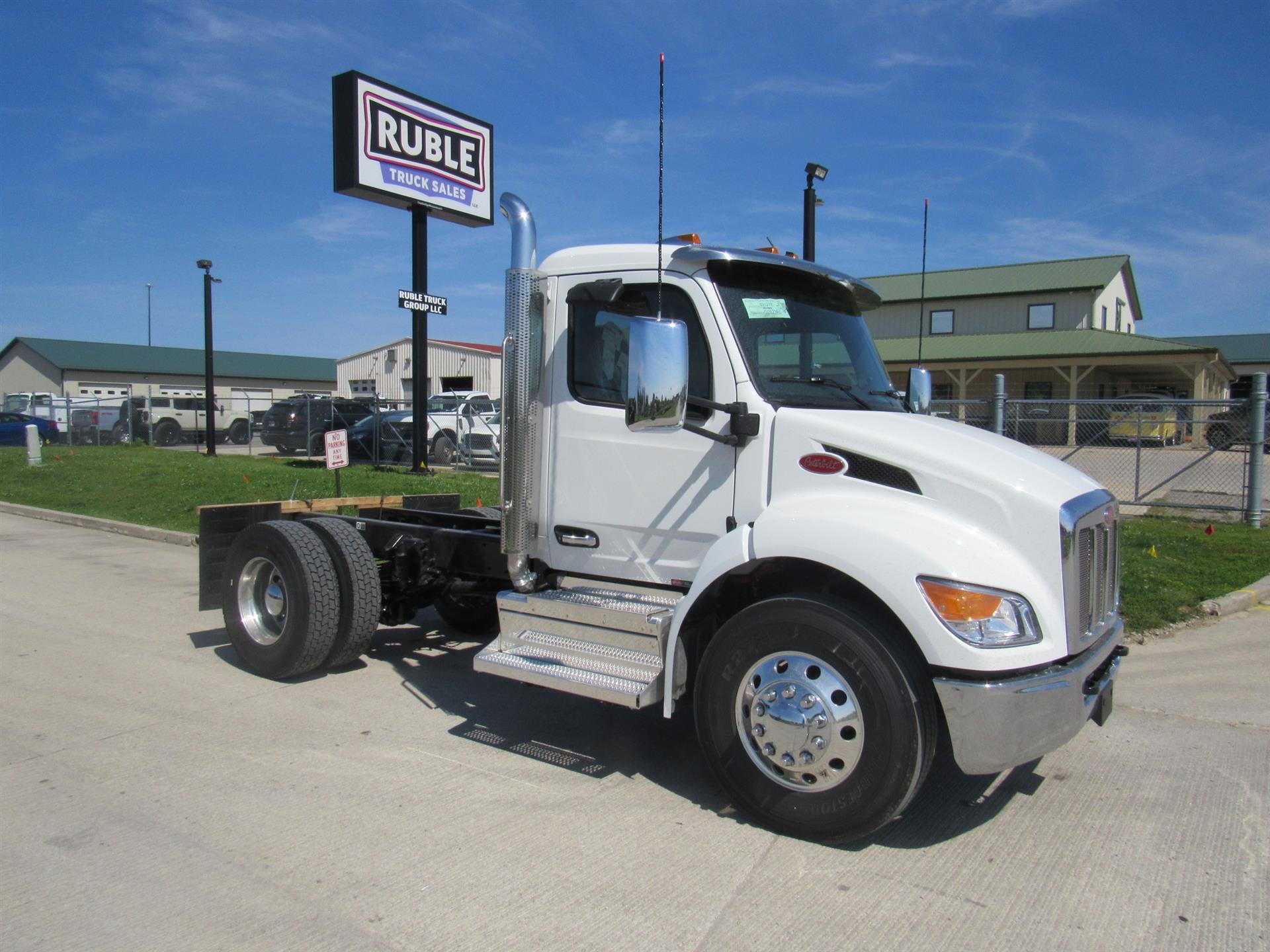 2027 Peterbilt 536