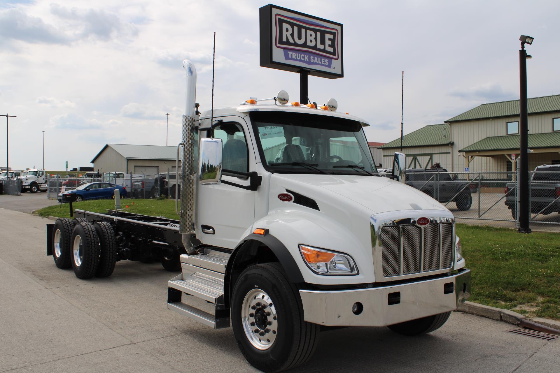 2026 Peterbilt 548