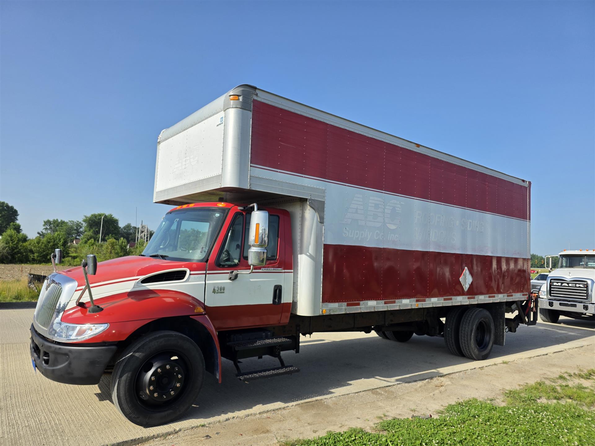2006 International 4300