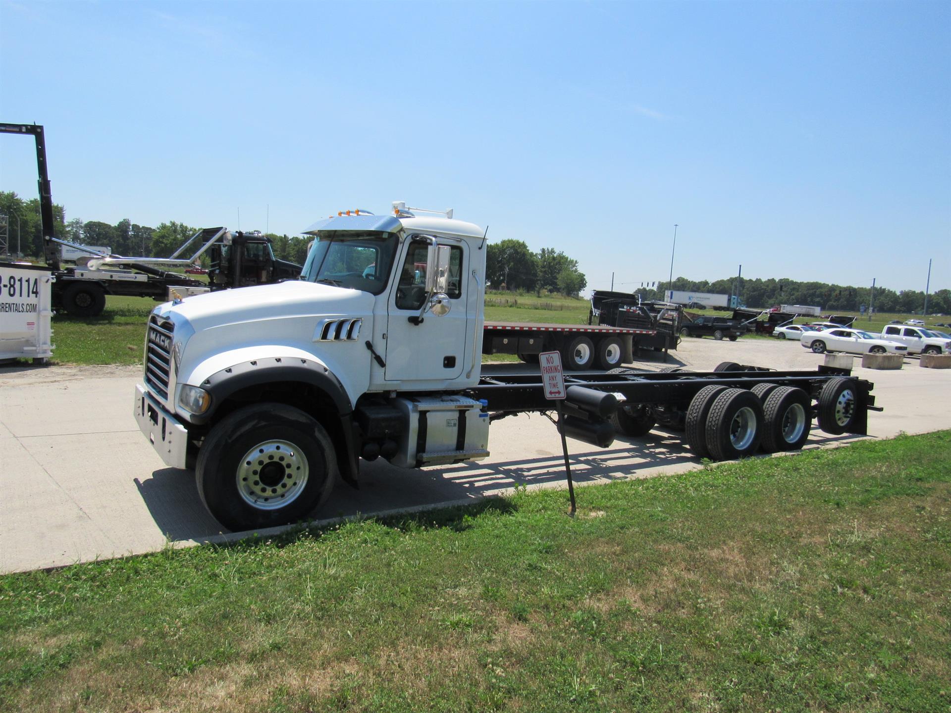 2015 Mack GU713