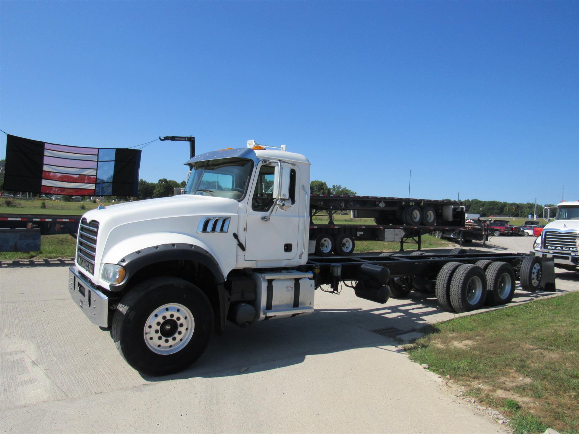 2013 Mack GU713