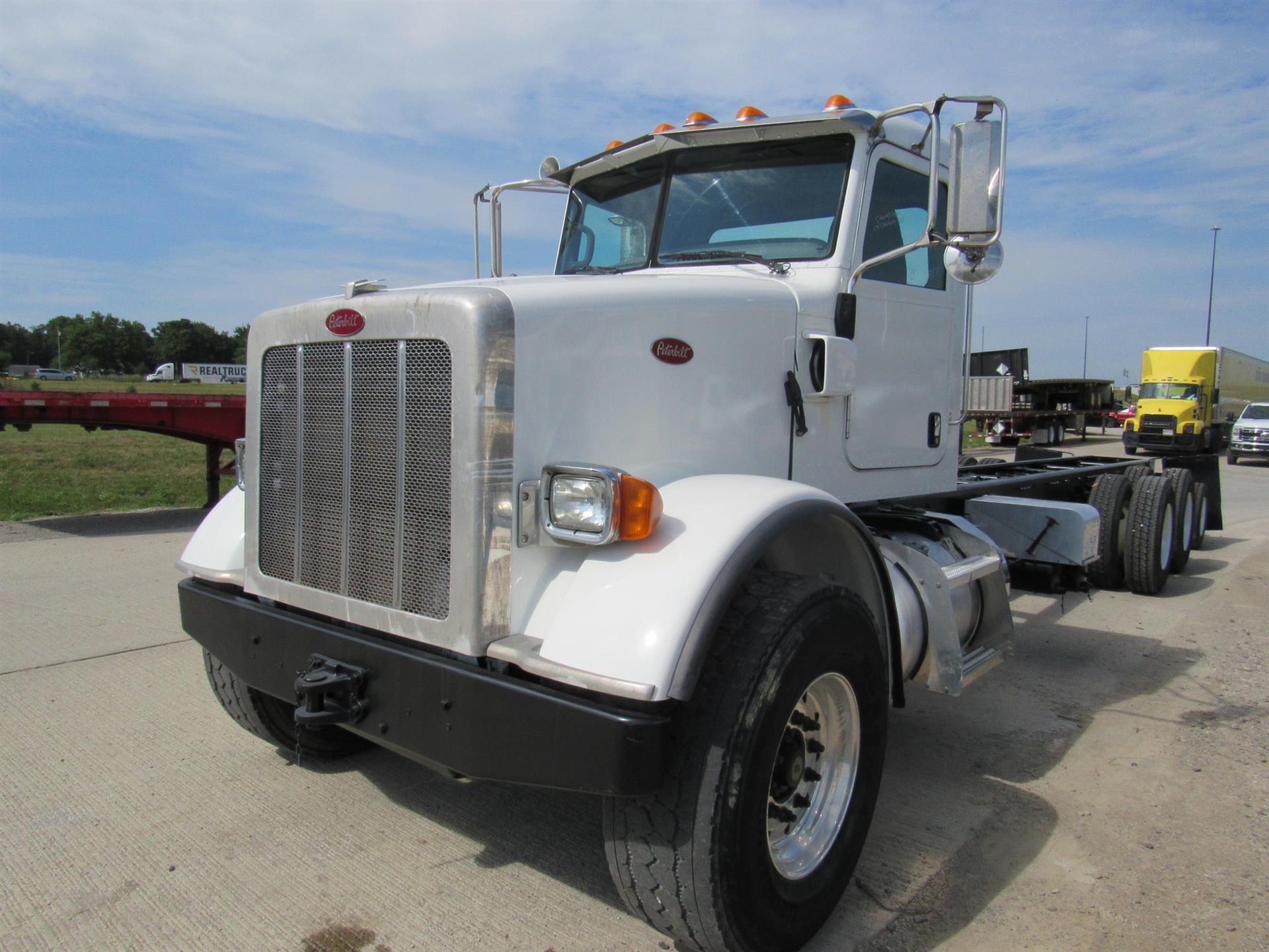 2015 Peterbilt 365