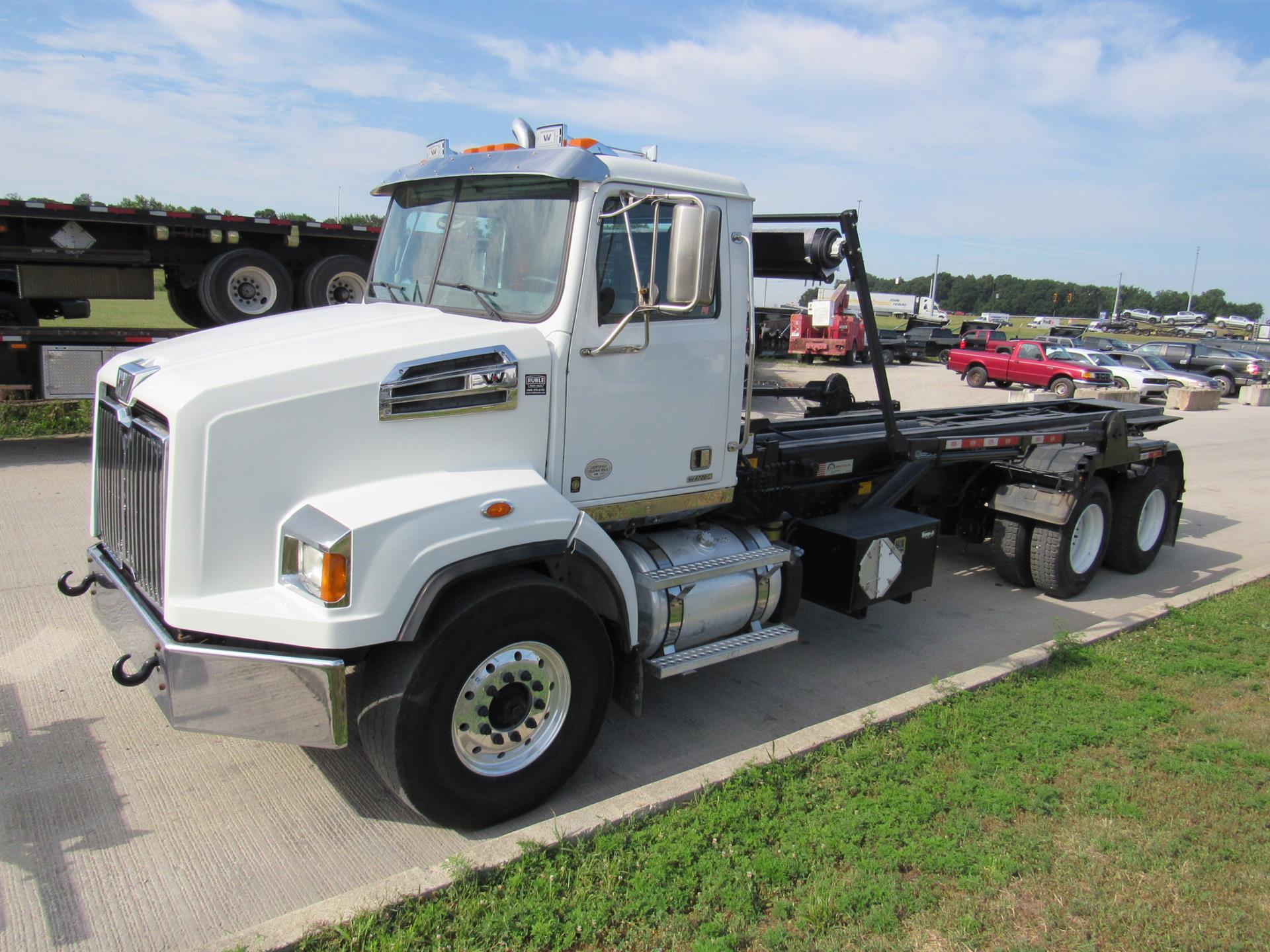2016 Western Star 4700SB