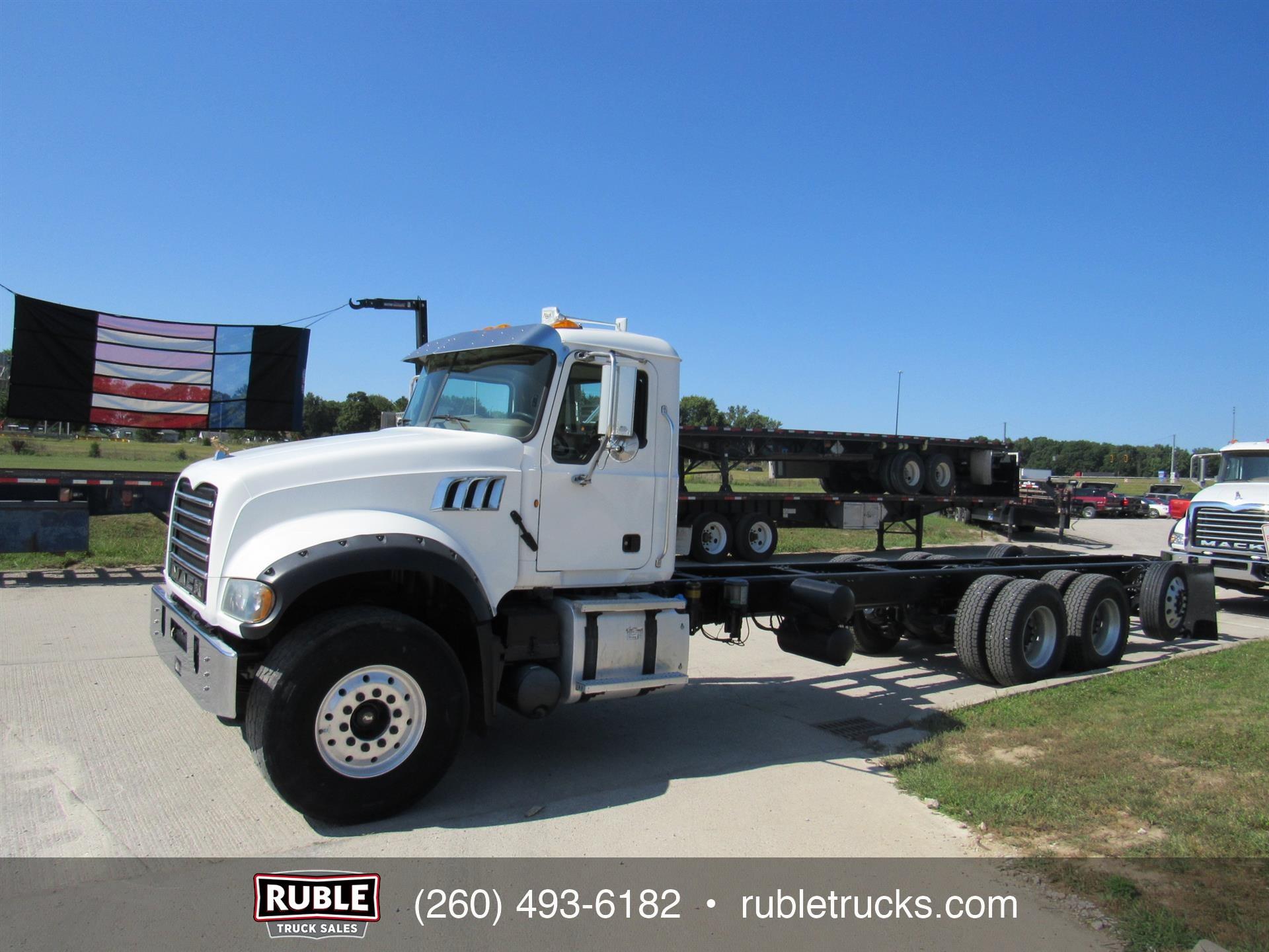 2013 Mack GU713