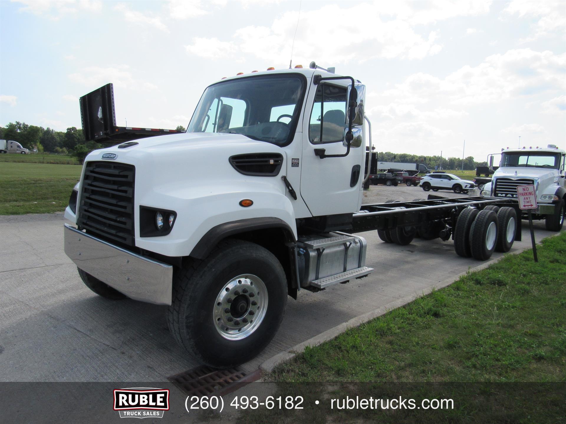 2014 Freightliner 114SD
