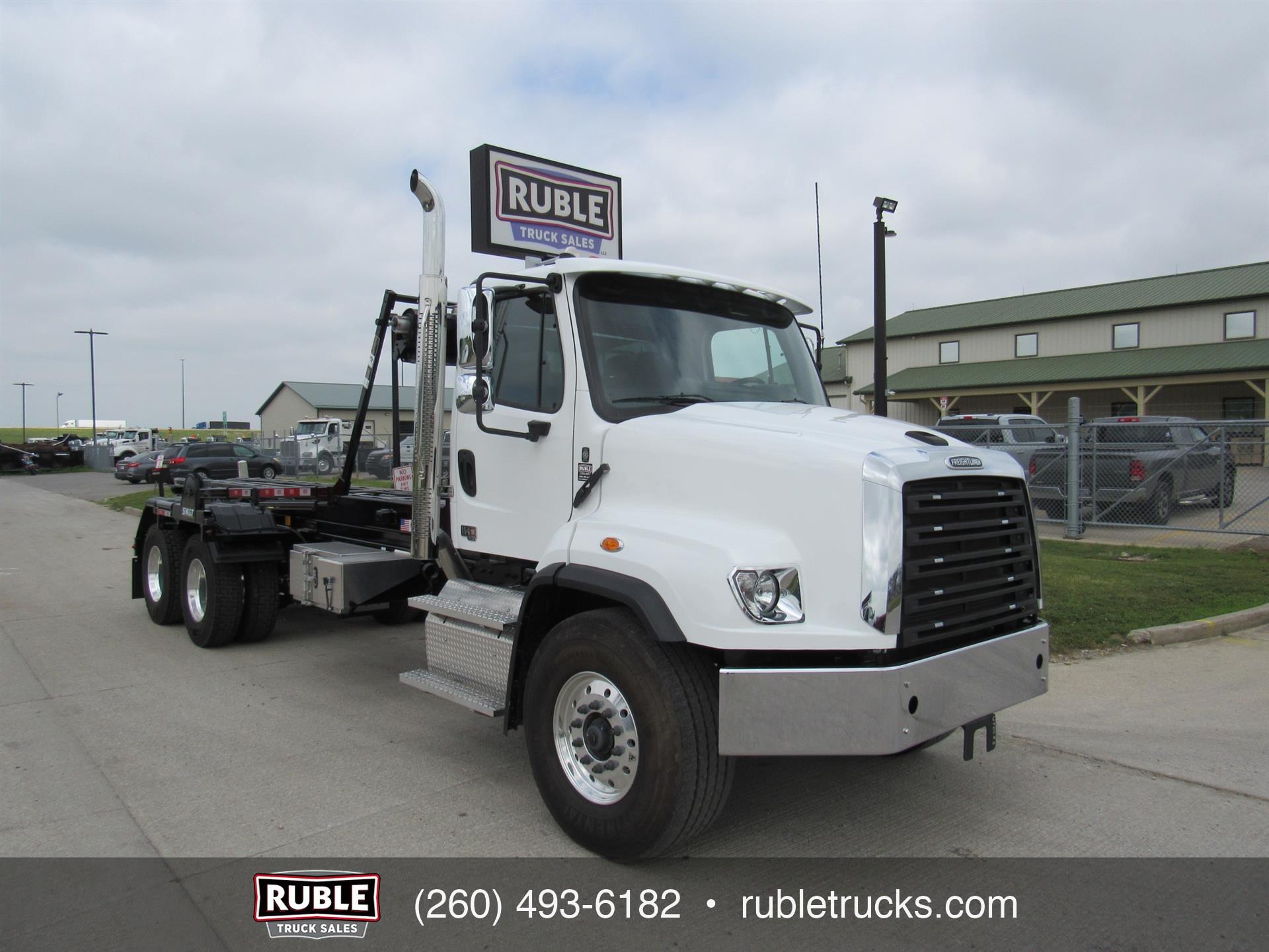 2026 Freightliner SD114