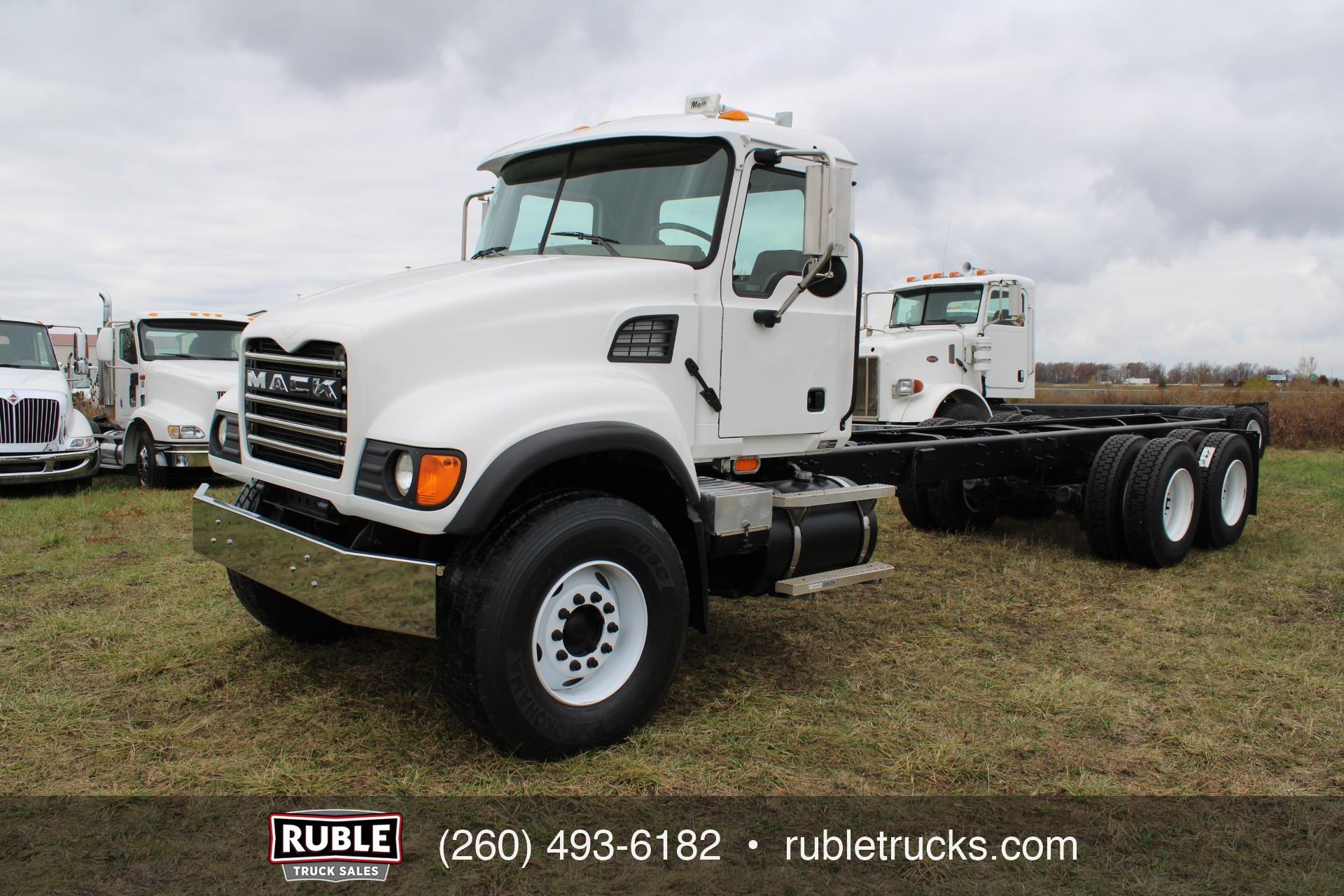 2006 Mack CV713