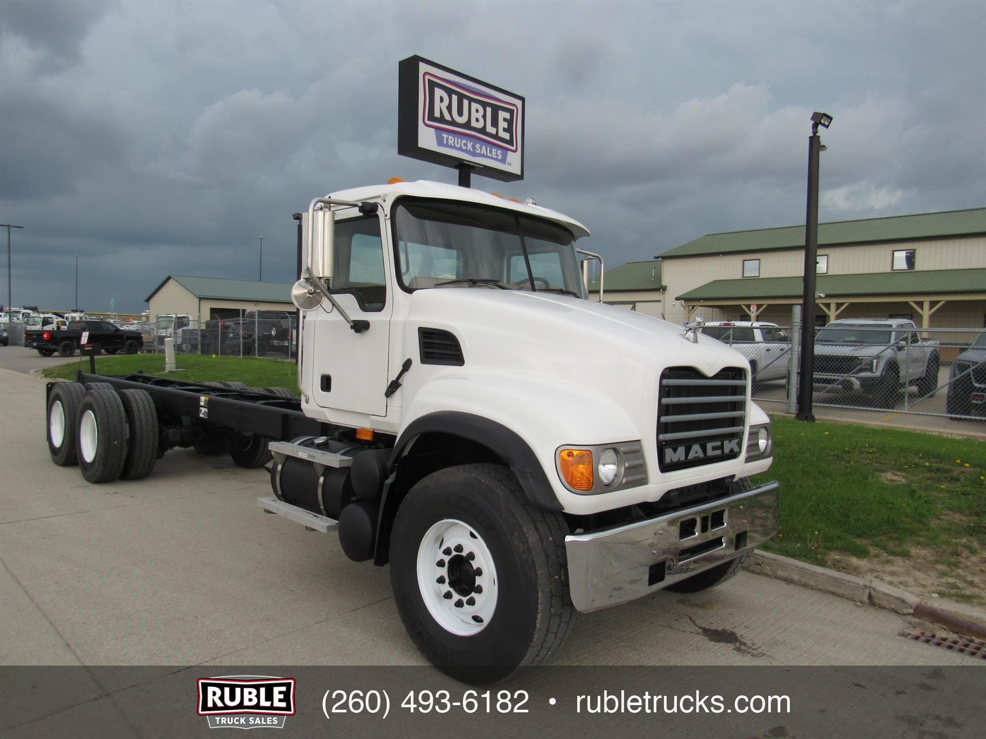 2007 Mack CV713