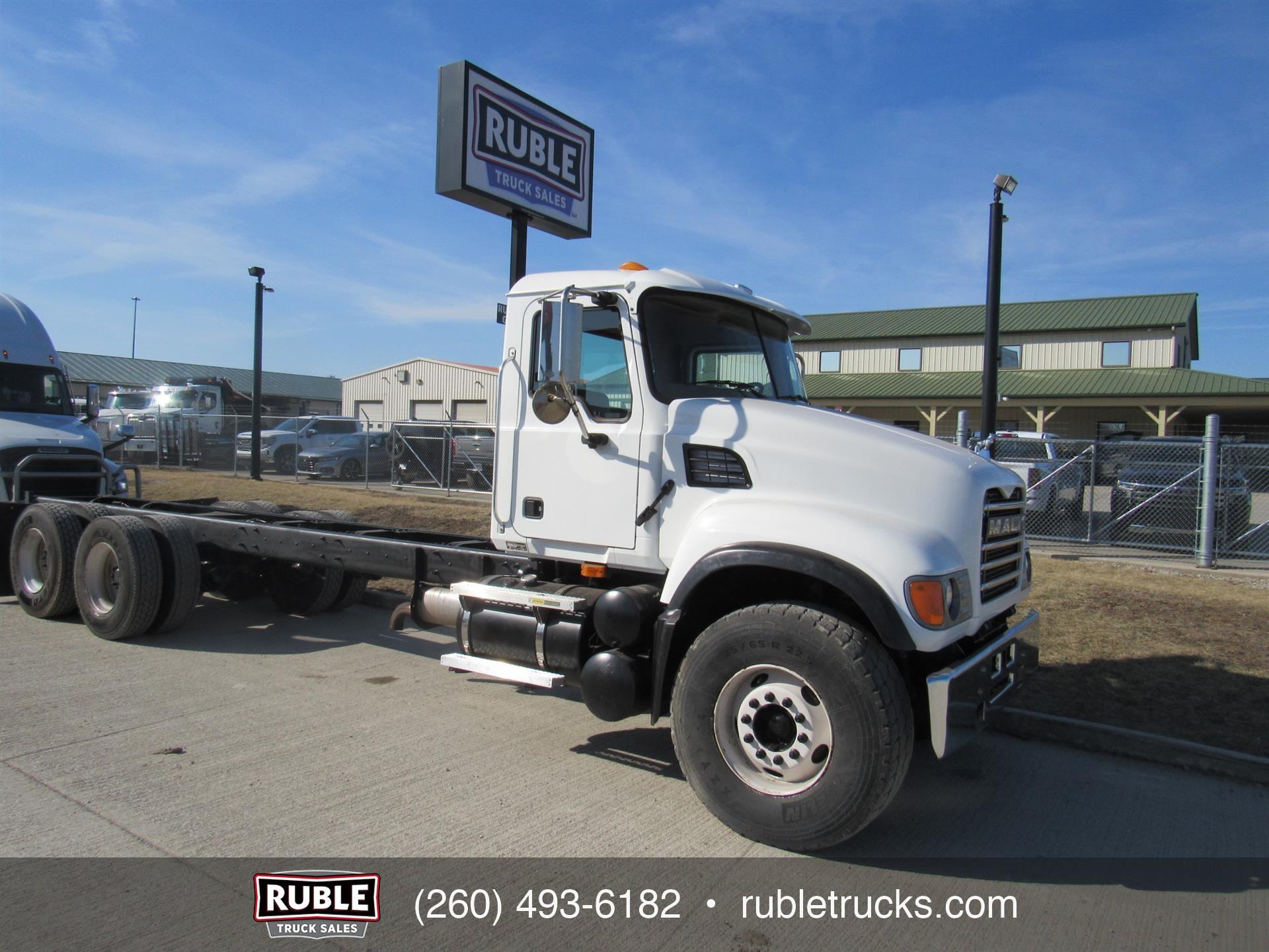 2007 Mack CV713
