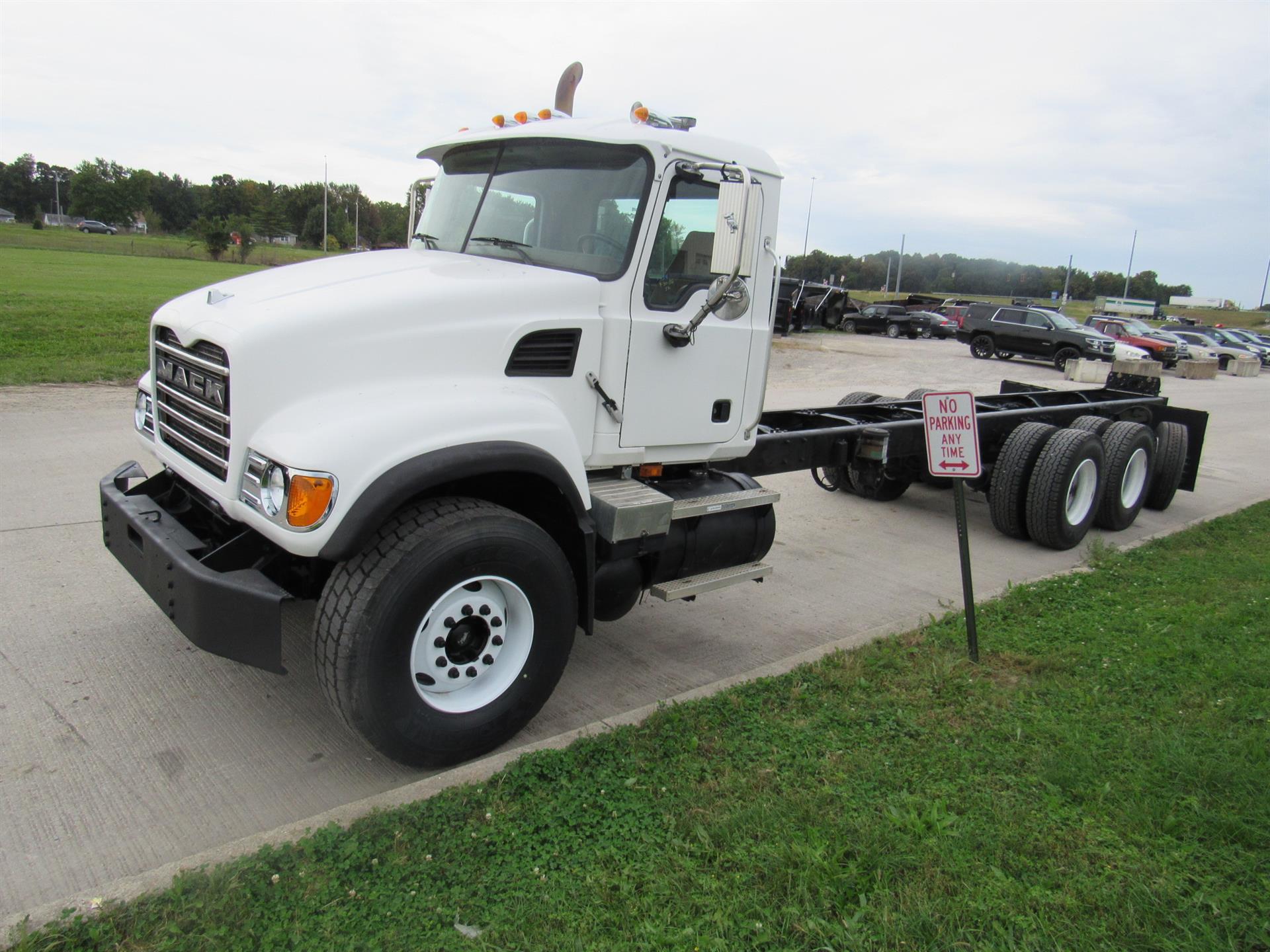 2007 Mack CV713