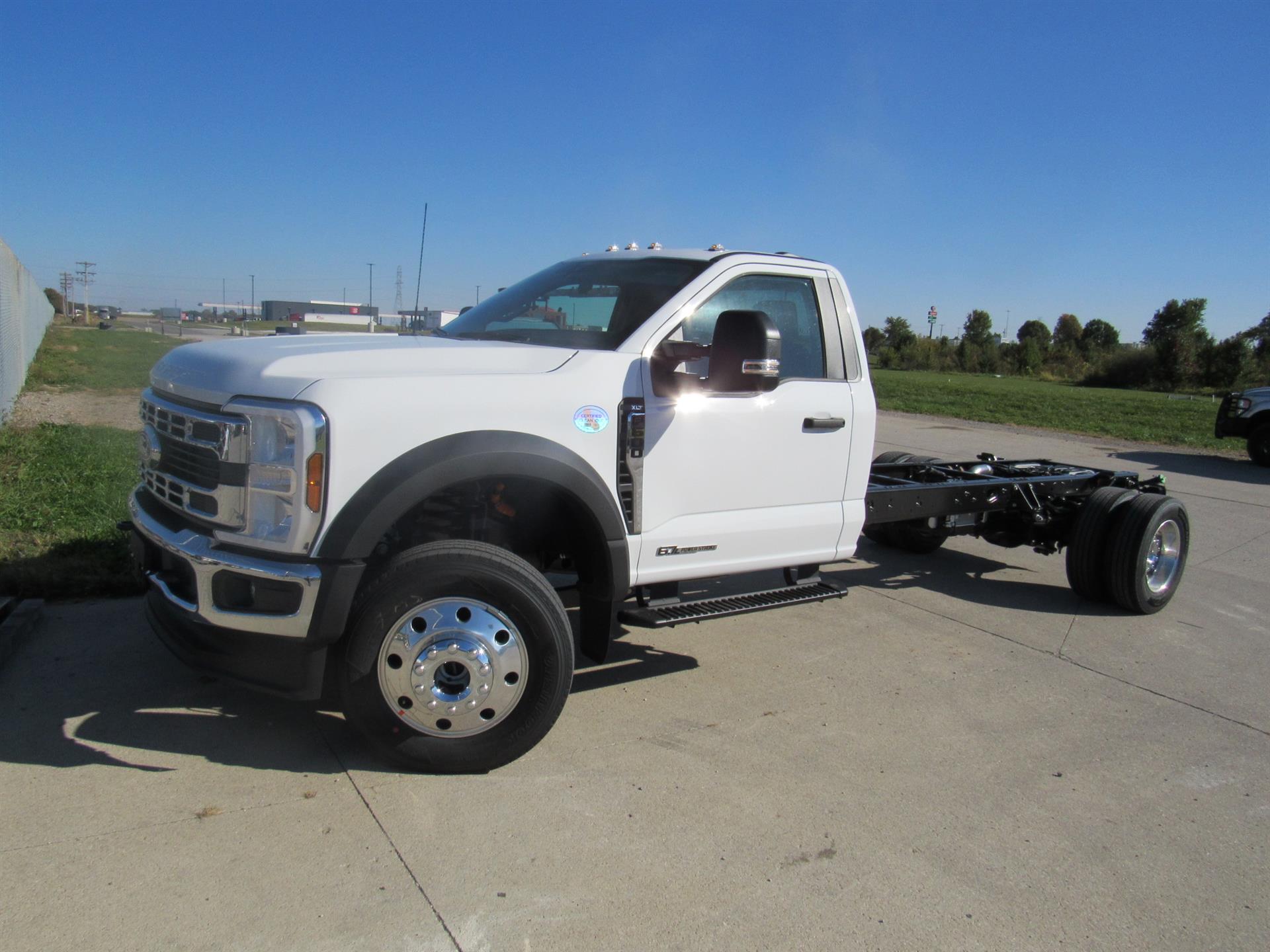 2027 Ford F600 XLT