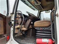 2015 Volvo VNL64T630