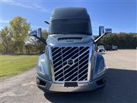 2025 Volvo VNL64T860