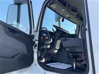 2020 Volvo VNR64T300