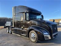 2025 Volvo VNL64T760