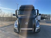 2025 Volvo VNL64T760