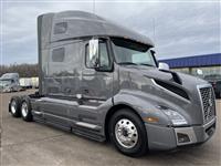 2025 Volvo VNL64T760