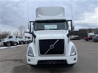 2025 Volvo VNR64T300