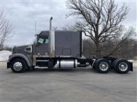 2018 Freightliner Coronado