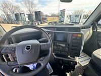 2026 Volvo VNL64T440