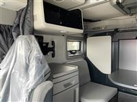 2026 Volvo VNL64T860