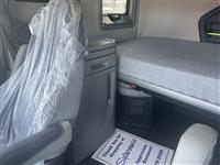 2026 Volvo VNL64T860