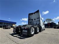 2026 Volvo VNL64T860