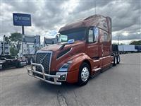 2022 Volvo VNL64T860