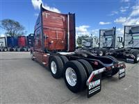 2022 Volvo VNL64T860