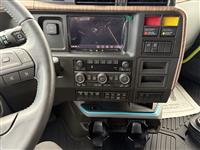 2025 Volvo VNL64T860