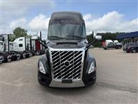2025 Volvo VNL64T860