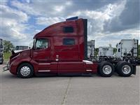 2022 Volvo VNL64T860
