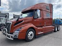 2022 Volvo VNL64T860
