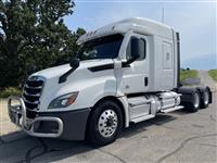 2020 Freightliner CA126