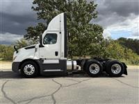 2020 Freightliner CA126