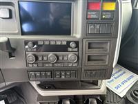 2026 Volvo VNL64T860