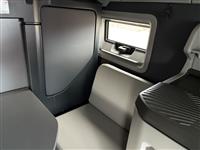 2026 Volvo VNL64T860
