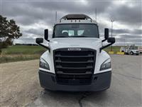 2021 Freightliner CA126