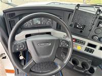 2021 Freightliner CA126