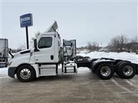 2021 Freightliner CA126