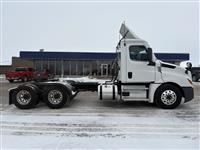 2021 Freightliner CA126