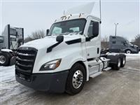 2021 Freightliner CA126