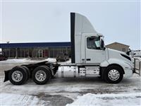 2020 Volvo VNL64T300